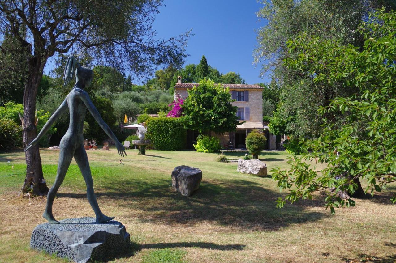 Hotel Du Clos Le Rouret Exterior photo
