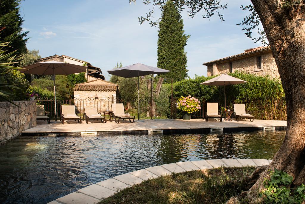 Hotel Du Clos Le Rouret Exterior photo