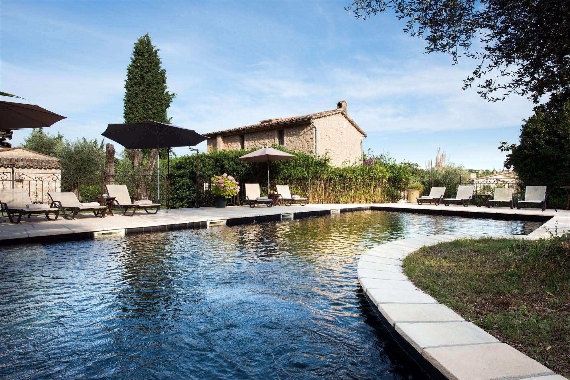 Hotel Du Clos Le Rouret Exterior photo