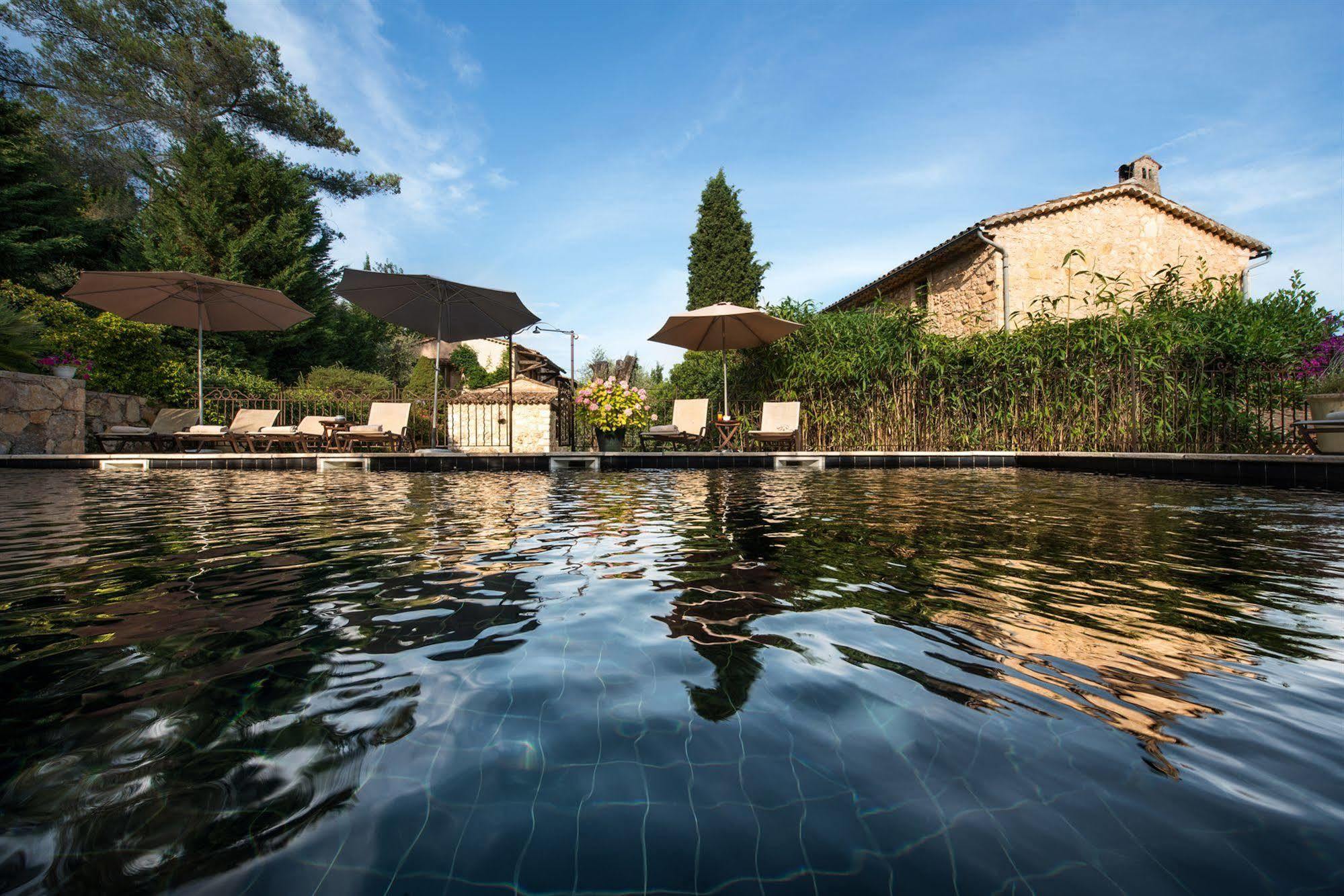 Hotel Du Clos Le Rouret Exterior photo